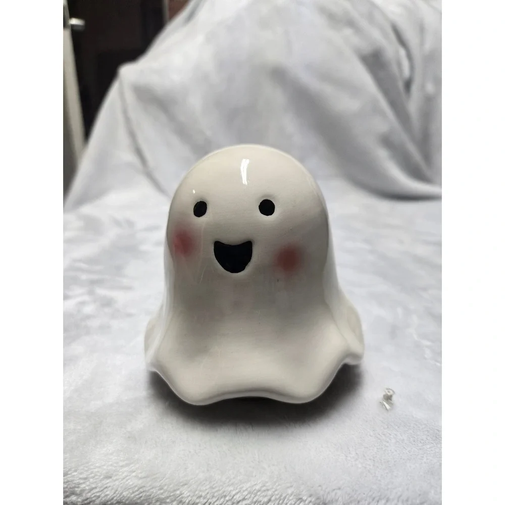 10 Strawberry Street Nesting Ghost Measuring Cups Ceramic Halloween Set 4pc NEW